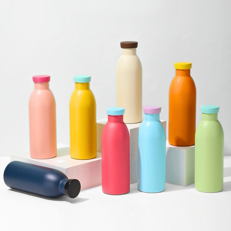 500ml Leak & Sweat Proof Flask | Retro Stainless Steel Milk Bottle | Sleek Travel Mug